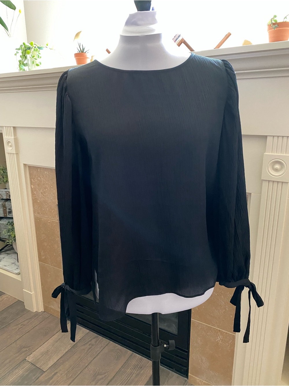 NWT Ann Taylor Sheer Black Long-Sleeve Bow Tie-Cuff Women's Blouse